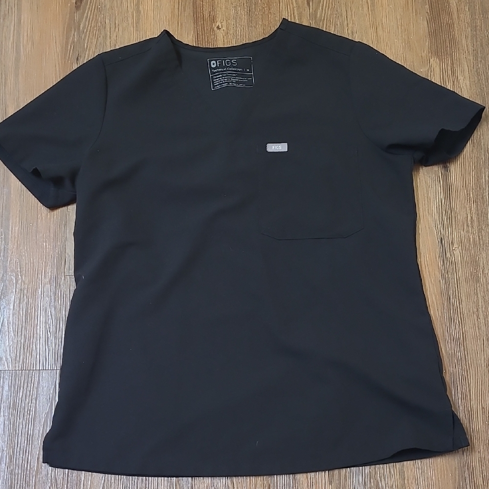 FIGS women's Black Shirt for women zise m used good condition perfect for work.